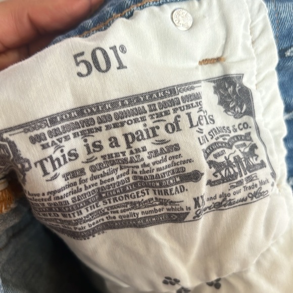 Levi’s 501 shorts - Picture 3 of 5